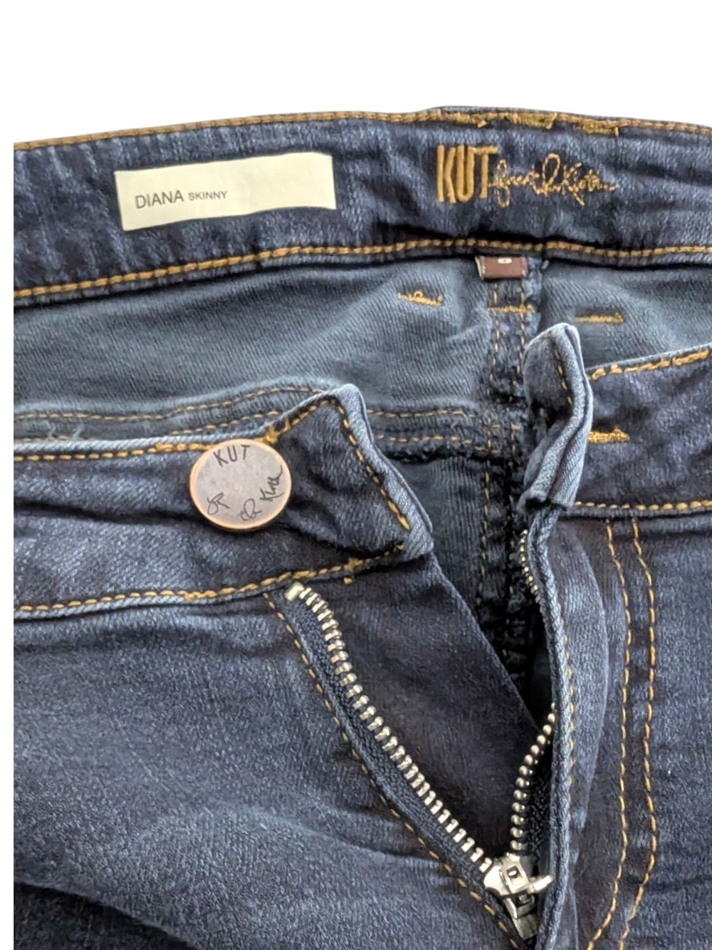 KUT from the Kloth Diana Skinny Jeans, Size 8 - Picture 7 of 11